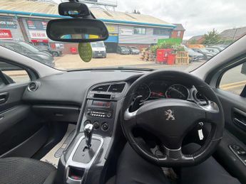 Peugeot 5008 1.6 e-HDi Active EGC Euro 5 (s/s) 5dr