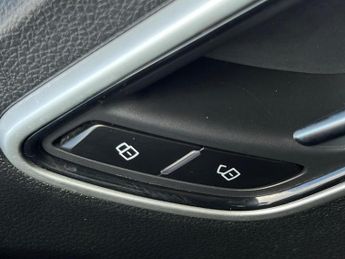 MG MG ZS 44.5kWh Exclusive Auto 5dr