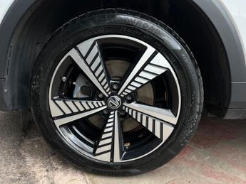 MG MG ZS 44.5kWh Exclusive Auto 5dr