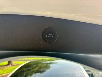 Tesla Model 3 (Dual Motor) Long Range Auto 4WDE 4dr
