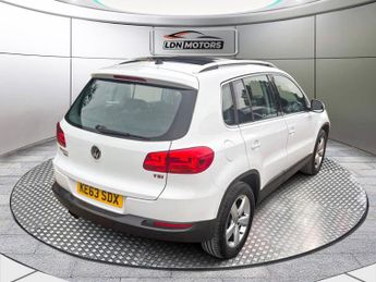 Volkswagen Tiguan 1.4 TSI BlueMotion Tech Moda DSG 5dr