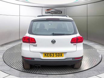 Volkswagen Tiguan 1.4 TSI BlueMotion Tech Moda DSG 5dr