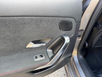 Mercedes-Benz A Class 2.0 A220 AMG Line (Premium) 7G-DCT Euro 6 (s/s) 5dr