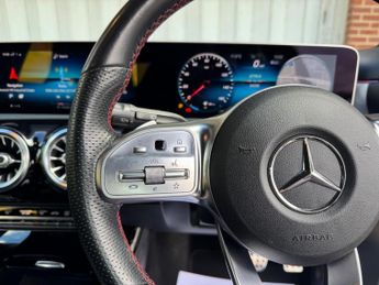 Mercedes-Benz A Class 2.0 A220 AMG Line (Premium) 7G-DCT Euro 6 (s/s) 5dr