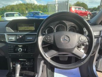 Mercedes-Benz E Class 2.1 E250 CDI BlueEfficiency Avantgarde Tiptronic Euro 5 5dr