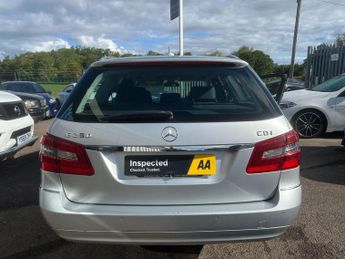 Mercedes-Benz E Class 2.1 E250 CDI BlueEfficiency Avantgarde Tiptronic Euro 5 5dr