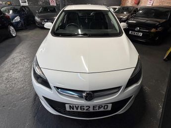 Vauxhall Astra 1.6 16v Active Euro 5 5dr
