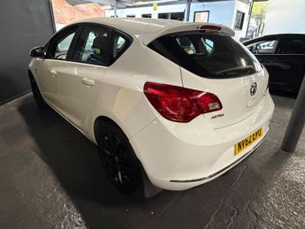 Vauxhall Astra 1.6 16v Active Euro 5 5dr