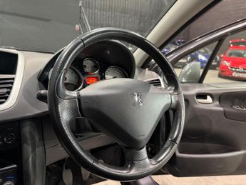 Peugeot 207 1.4 Envy Euro 5 3dr
