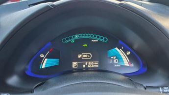 Nissan Leaf 30kWh Acenta Hatchback 5dr Electric Auto (109 bhp)