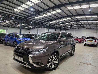 Mitsubishi Outlander 2.0 MIVEC Exceed CVT 4WD Euro 6 (s/s) 5dr