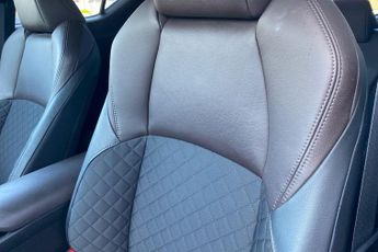 Toyota C-HR 1.8 VVT-h Excel SUV 5dr Petrol Hybrid CVT Euro 6 (s/s) (122 ps)