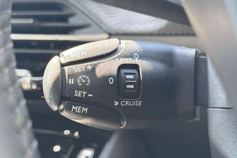Peugeot E-208 50kWh Allure Premium Hatchback 5dr Electric Auto (7kW Charger) (