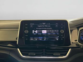 Volkswagen T-Roc 1.5 TSI R-Line SUV 5dr Petrol DSG Euro 6 (s/s) (150 ps)