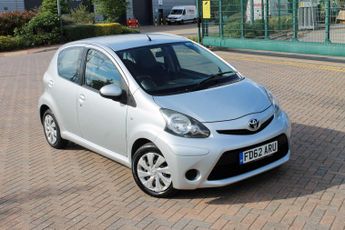 Toyota AYGO 1.0 VVT-i Ice Euro 5 5dr