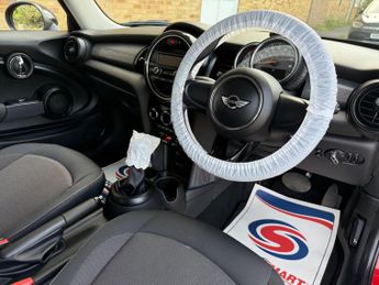 MINI Hatch 1.5 Cooper Auto Euro 6 (s/s) 3dr