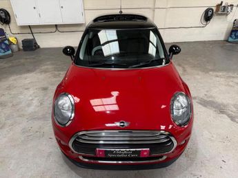MINI Hatch 1.5 Cooper Auto Euro 6 (s/s) 3dr