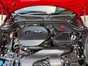 MINI Hatch 1.5 Cooper Auto Euro 6 (s/s) 3dr