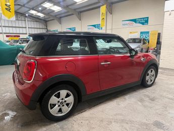 MINI Hatch 1.5 Cooper Auto Euro 6 (s/s) 3dr
