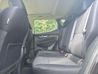 Nissan Qashqai 1.2 DIG-T N-Connecta XTRON 2WD Euro 6 (s/s) 5dr