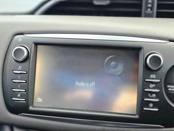Toyota Yaris 1.5 VVT-h Icon E-CVT Euro 6 (s/s) 5dr