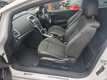 Vauxhall Astra GTC 1.4i Turbo SRi Auto Euro 6 3dr