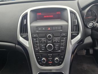 Vauxhall Astra GTC 1.4i Turbo SRi Auto Euro 6 3dr