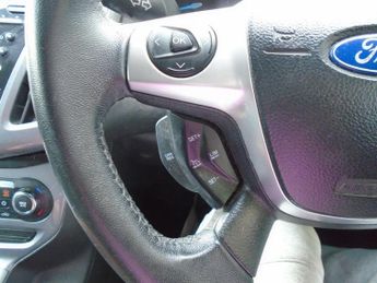 Ford Focus 1.6 Titanium Euro 5 5dr