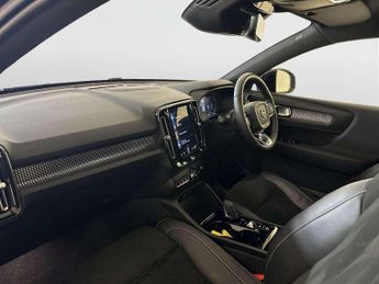 Volvo XC40 1.5h T4 Recharge 10.7kWh R-Design SUV 5dr Petrol Plug-in Hybrid 