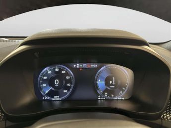 Volvo XC40 1.5h T4 Recharge 10.7kWh R-Design SUV 5dr Petrol Plug-in Hybrid 