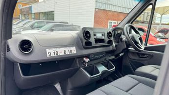Mercedes-Benz Sprinter 2.0 315 CDI Progressive Chassis Cab 2dr Diesel G-Tronic RWD L2 E