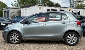 Toyota Yaris 1.33 Dual VVT-i TR Euro 4 (s/s) 5dr