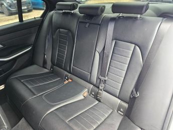 BMW 3 Series 2.0 330e 12kWh M Sport Auto Euro 6 (s/s) 4dr