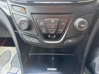 Vauxhall Insignia 1.6 CDTi SRi Nav Auto Euro 6 5dr