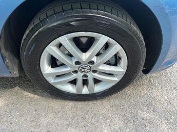 Volkswagen Touran 2.0 TDI BlueMotion Tech SE DSG Euro 5 (s/s) 5dr