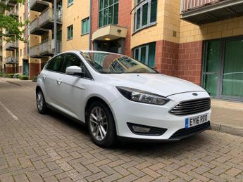 Ford Focus 1.0T EcoBoost Zetec Euro 6 (s/s) 5dr