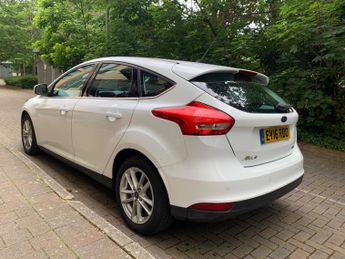 Ford Focus 1.0T EcoBoost Zetec Euro 6 (s/s) 5dr
