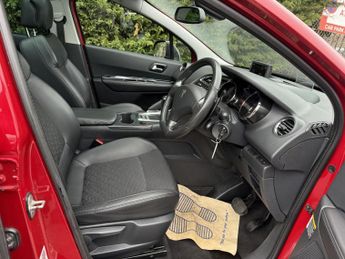 Peugeot 3008 1.6 e-HDi Allure SUV 5dr Diesel EGC Euro 5 (s/s) (115 ps)