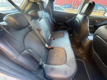 Hyundai ix35 2.0 CRDi SE 4WD Euro 5 5dr (Nav)