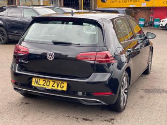 Volkswagen e-Golf 35.8kWh e-Golf Auto 5dr