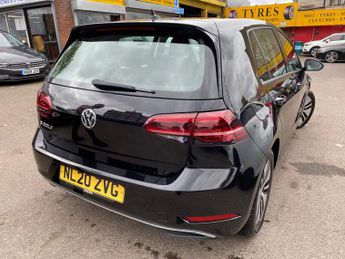 Volkswagen e-Golf 35.8kWh e-Golf Auto 5dr