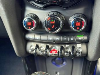 MINI Hatch 2.0 Cooper S Sport Steptronic Euro 6 (s/s) 3dr
