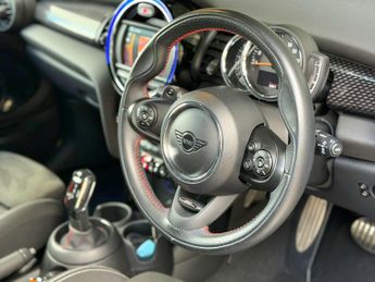 MINI Hatch 2.0 Cooper S Sport Steptronic Euro 6 (s/s) 3dr
