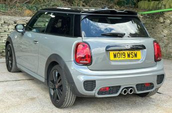 MINI Hatch 2.0 Cooper S Sport Steptronic Euro 6 (s/s) 3dr