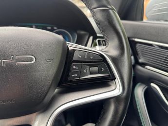 BYD Seal U 1.5 26.6kWh Comfort SUV 5dr Petrol Plug-in Hybrid CVT Auto Euro 