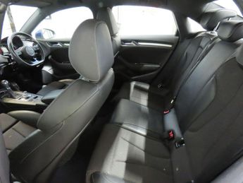 Audi A3 1.5 TFSI CoD 35 S line S Tronic Euro 6 (s/s) 4dr