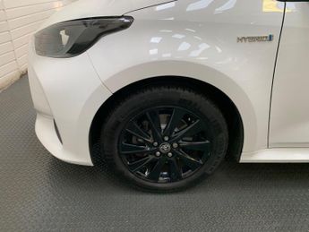 Toyota Yaris 1.5 VVT-h Icon E-CVT Euro 6 (s/s) 5dr