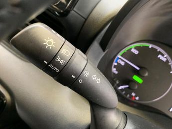 Toyota Yaris 1.5 VVT-h Icon E-CVT Euro 6 (s/s) 5dr