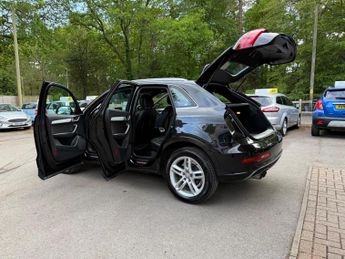 Audi Q3 2.0 TDI S line S Tronic quattro Euro 5 (s/s) 5dr