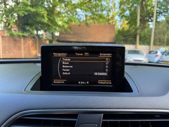 Audi Q3 2.0 TDI S line S Tronic quattro Euro 5 (s/s) 5dr